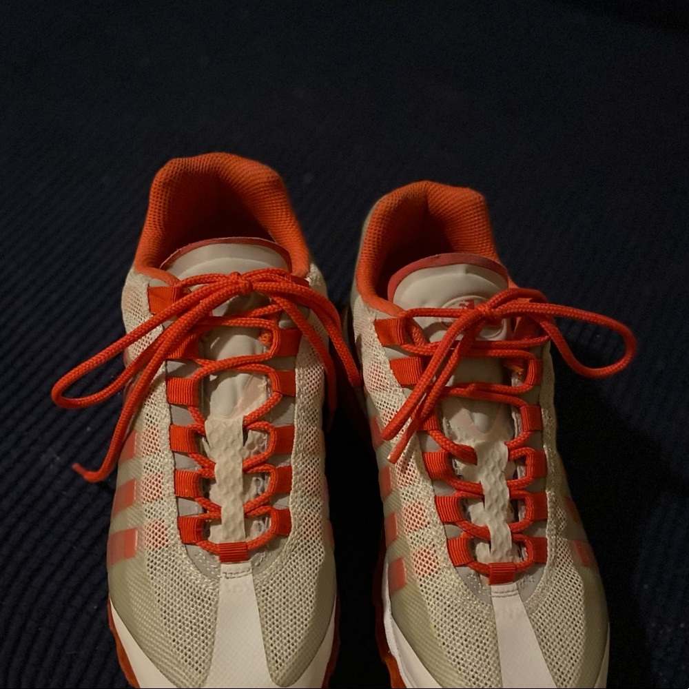 Air max older version only wore 3xs
